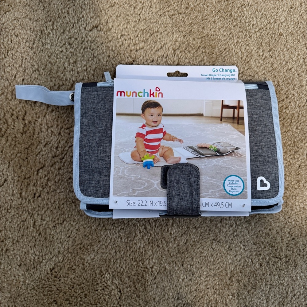 Munchkin Gray Travel Diaper Changing Kit NWT